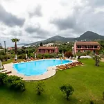 Zoi Apartmens Antonis Botsis