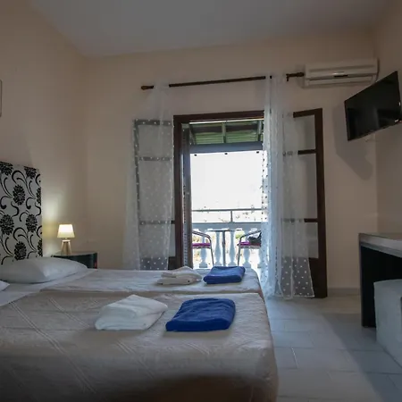 公寓 Zoi Apartmens Antonis Botsis